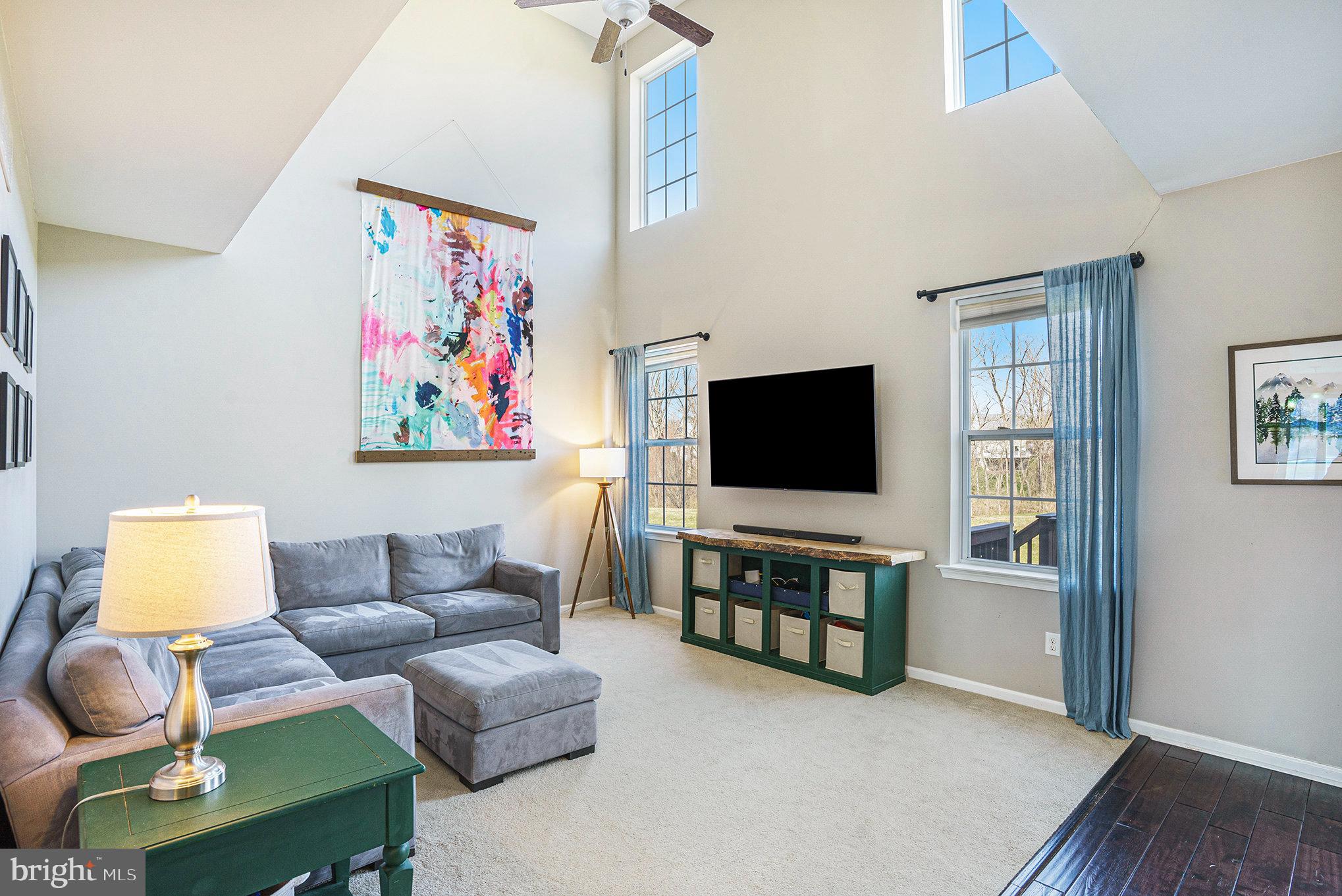 367 MANOR CIRCLE