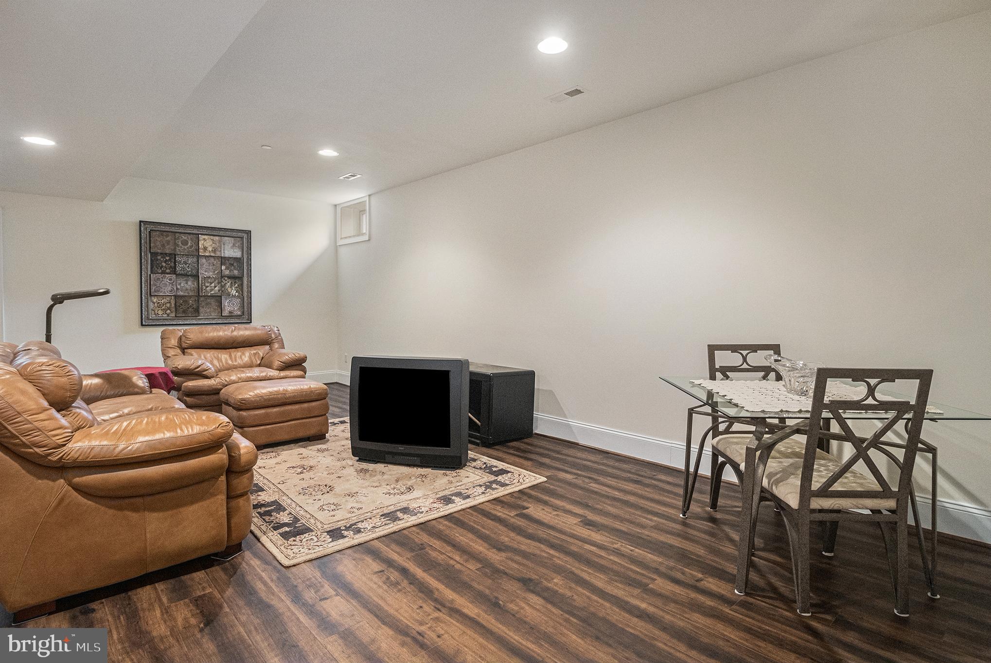 2471 MERRI CLAUDE DRIVE