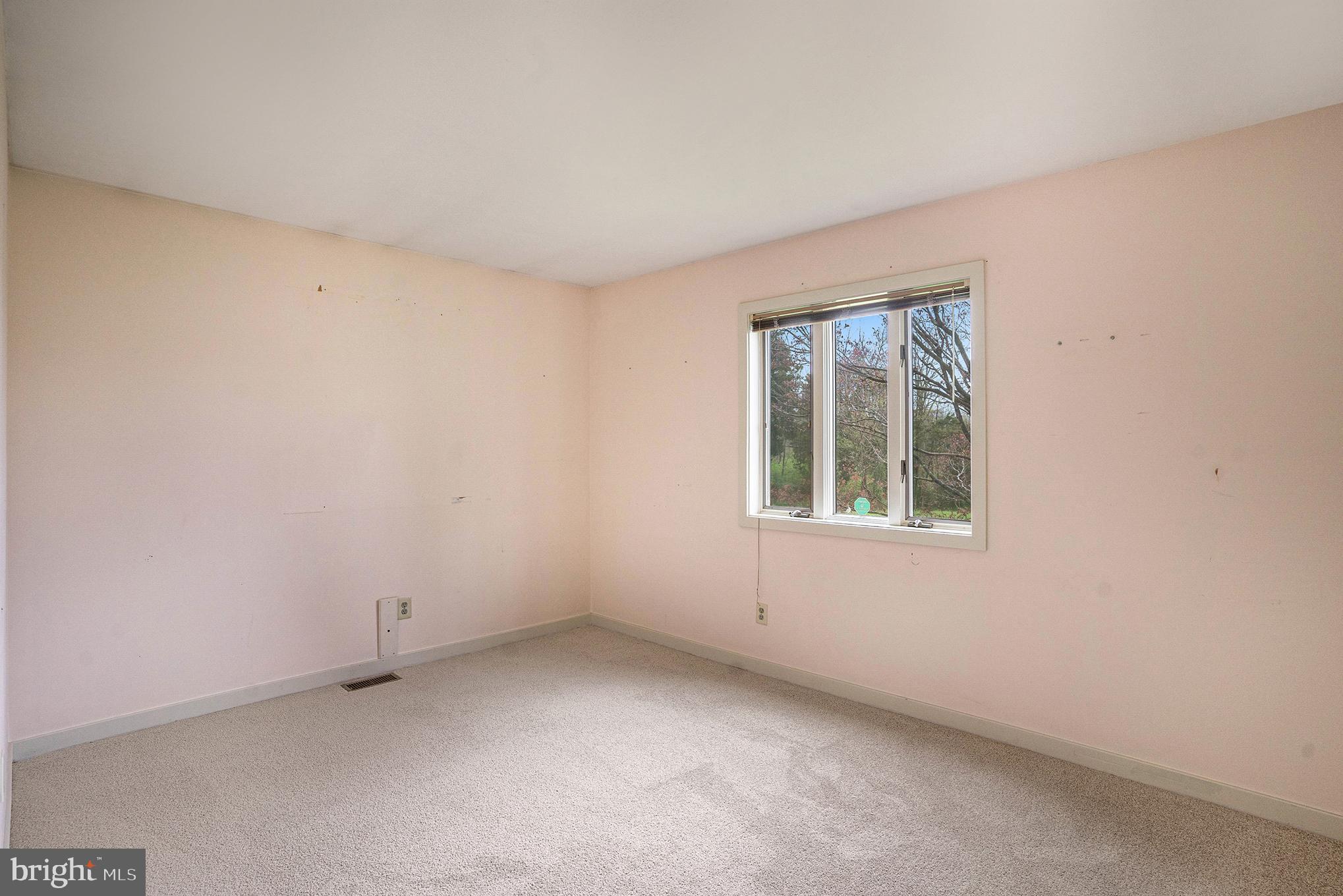 1031 OLD SUMNEYTOWN PIKE