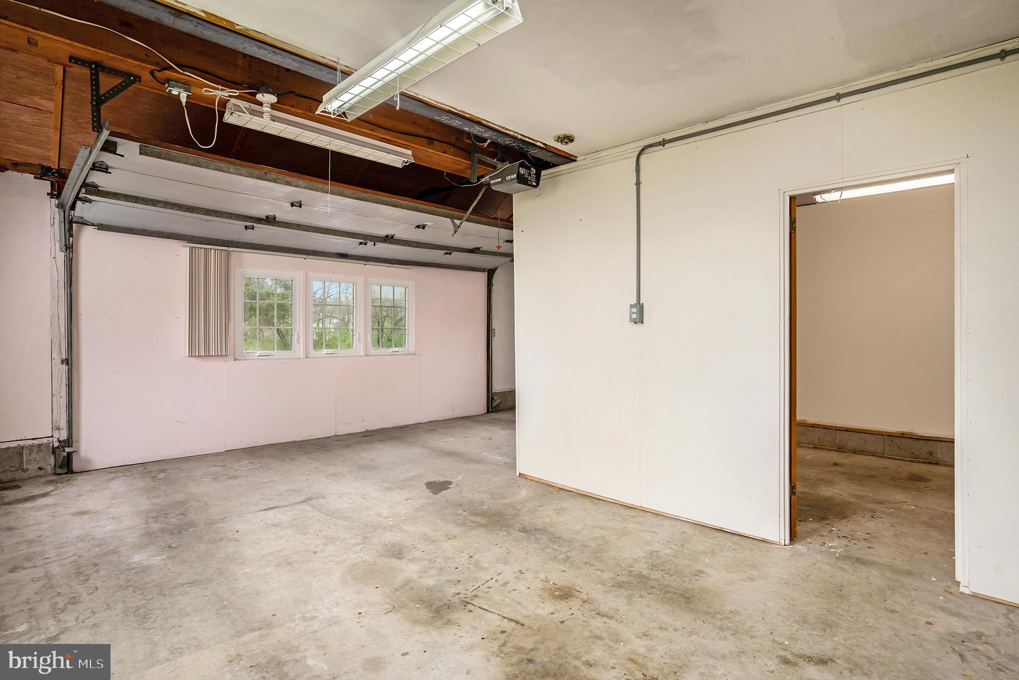 1031 OLD SUMNEYTOWN PIKE