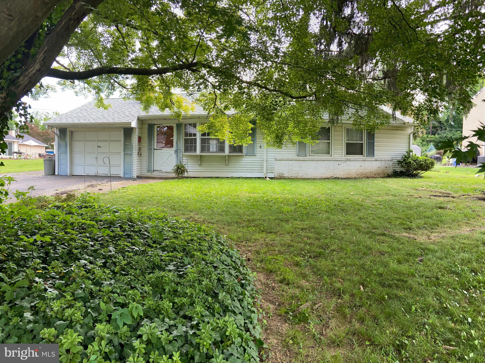 41 LAUBERT ROAD