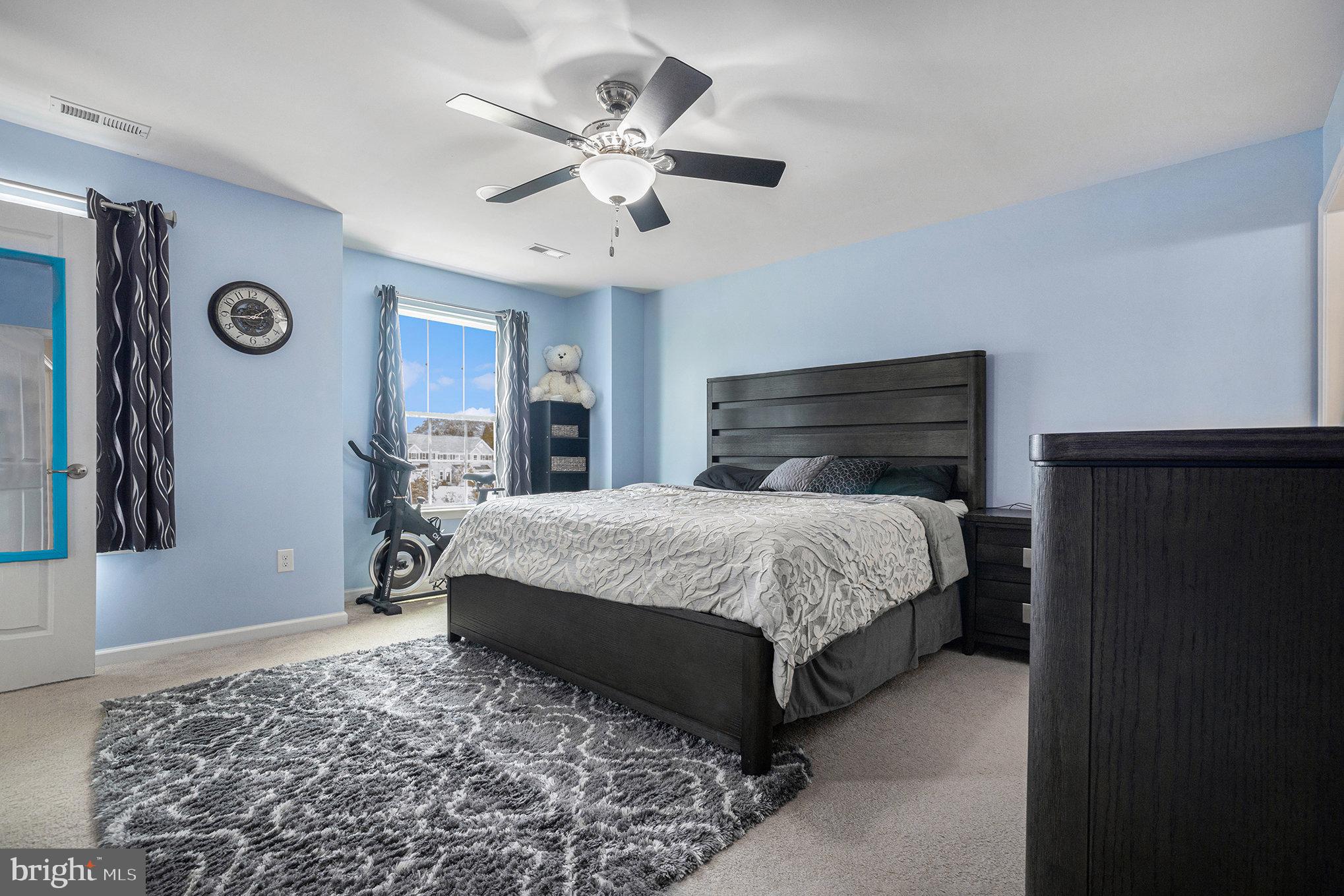 1715 LISA COURT