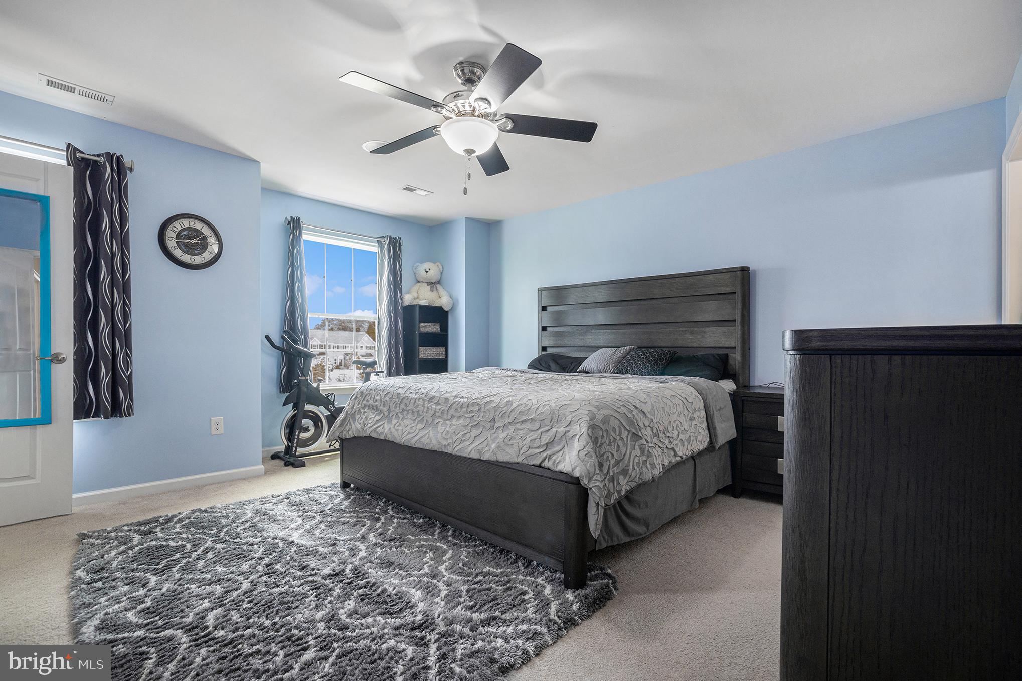 1715 LISA COURT