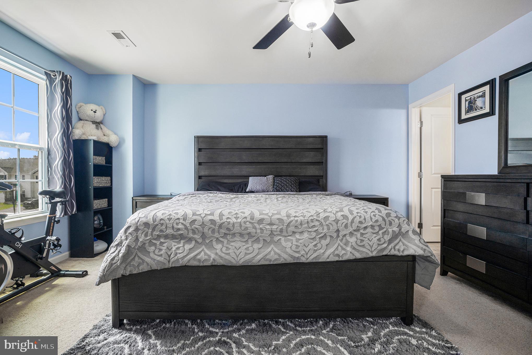 1715 LISA COURT
