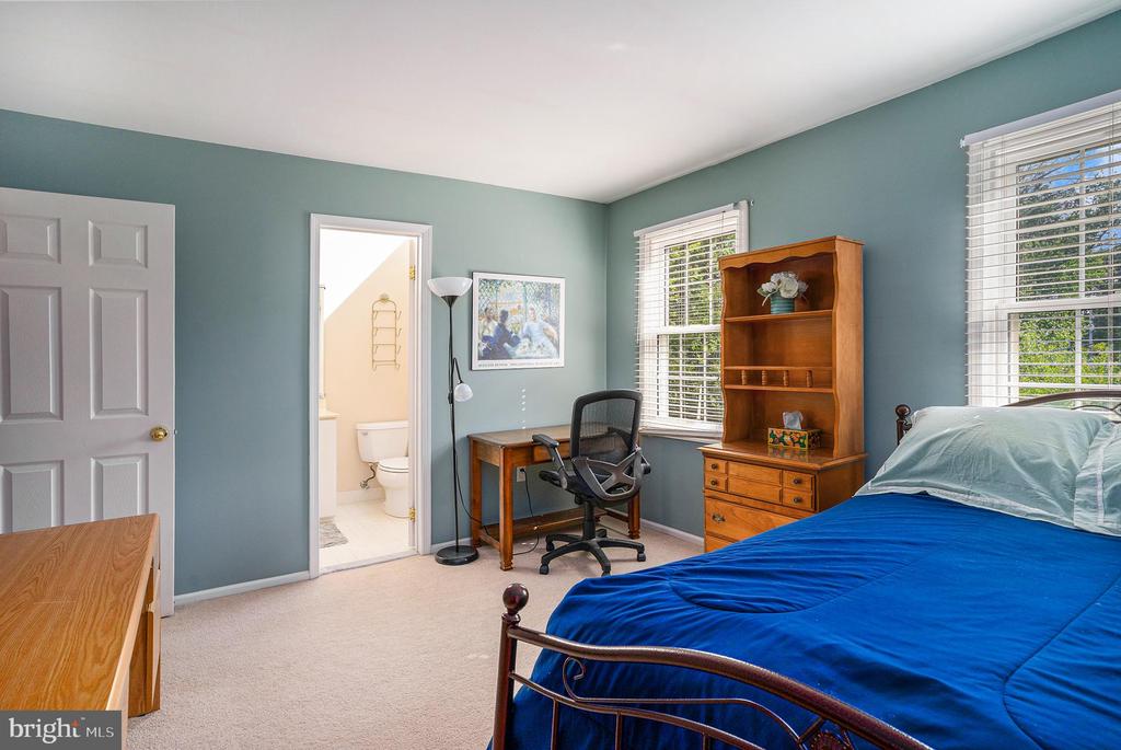 139 CLOVER LEAF LANE