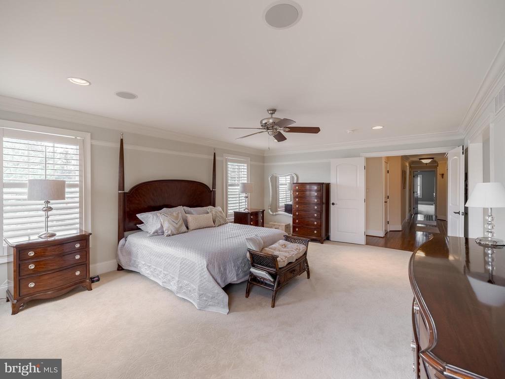 108 ELK COURT