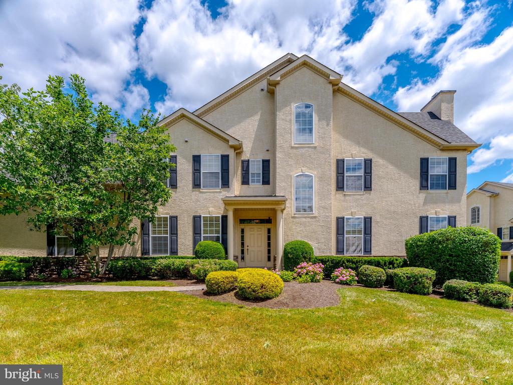 108 ELK COURT