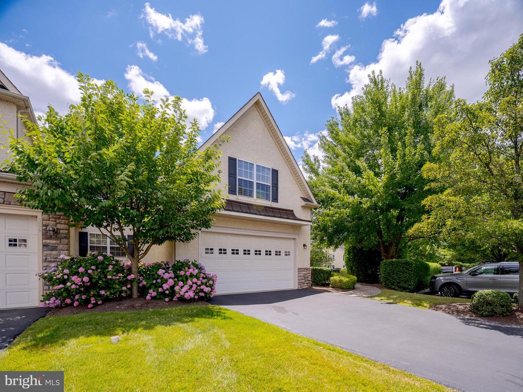 108 ELK COURT
