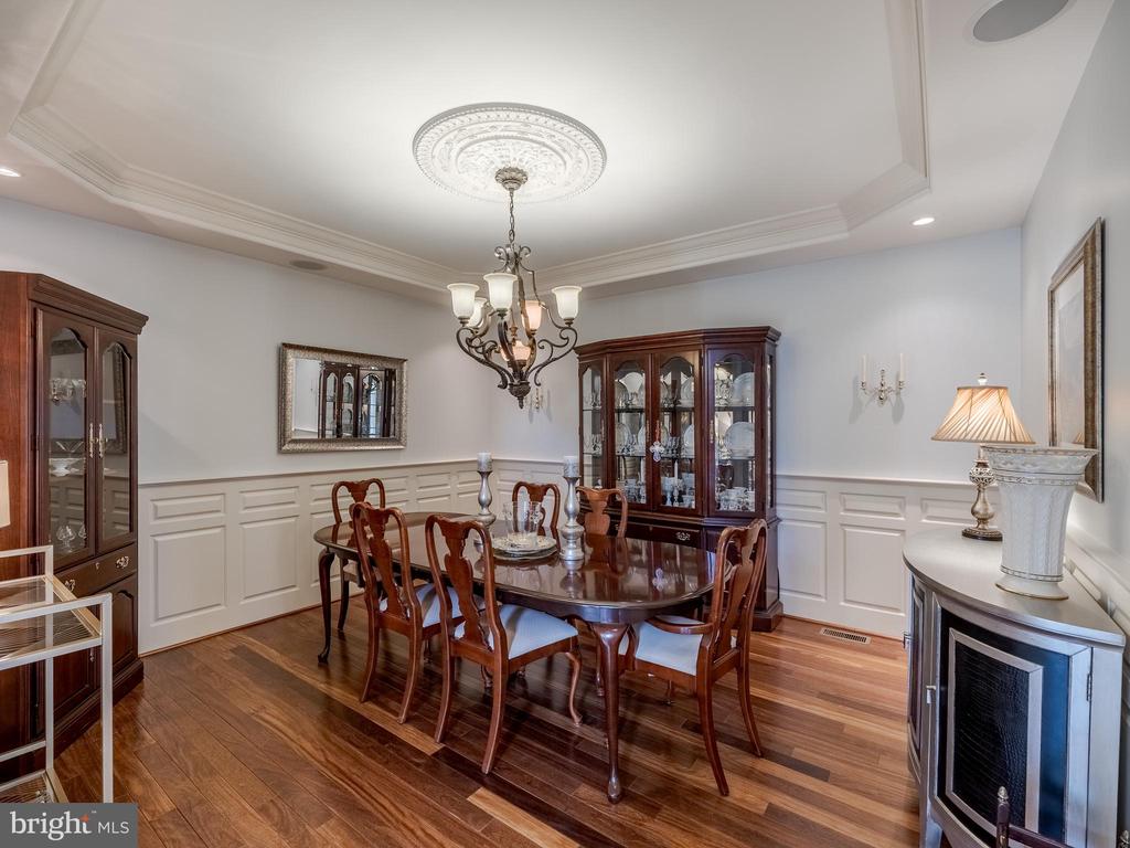 108 ELK COURT