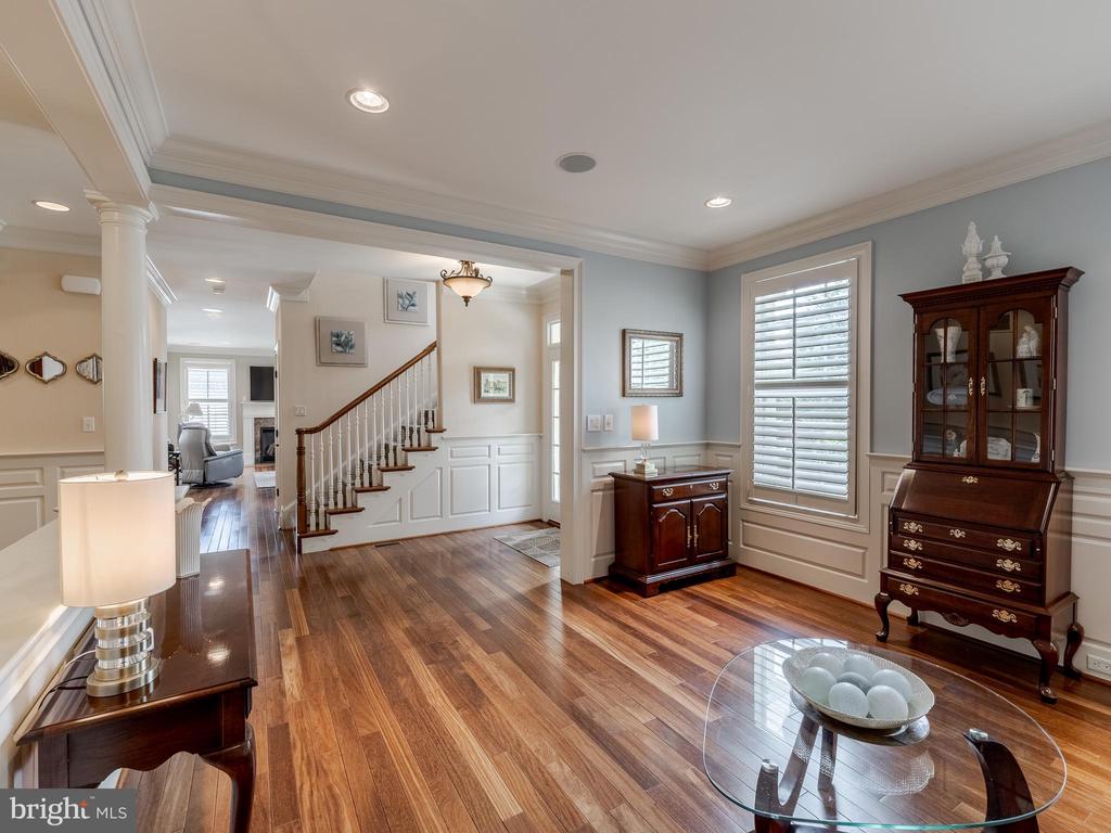 108 ELK COURT