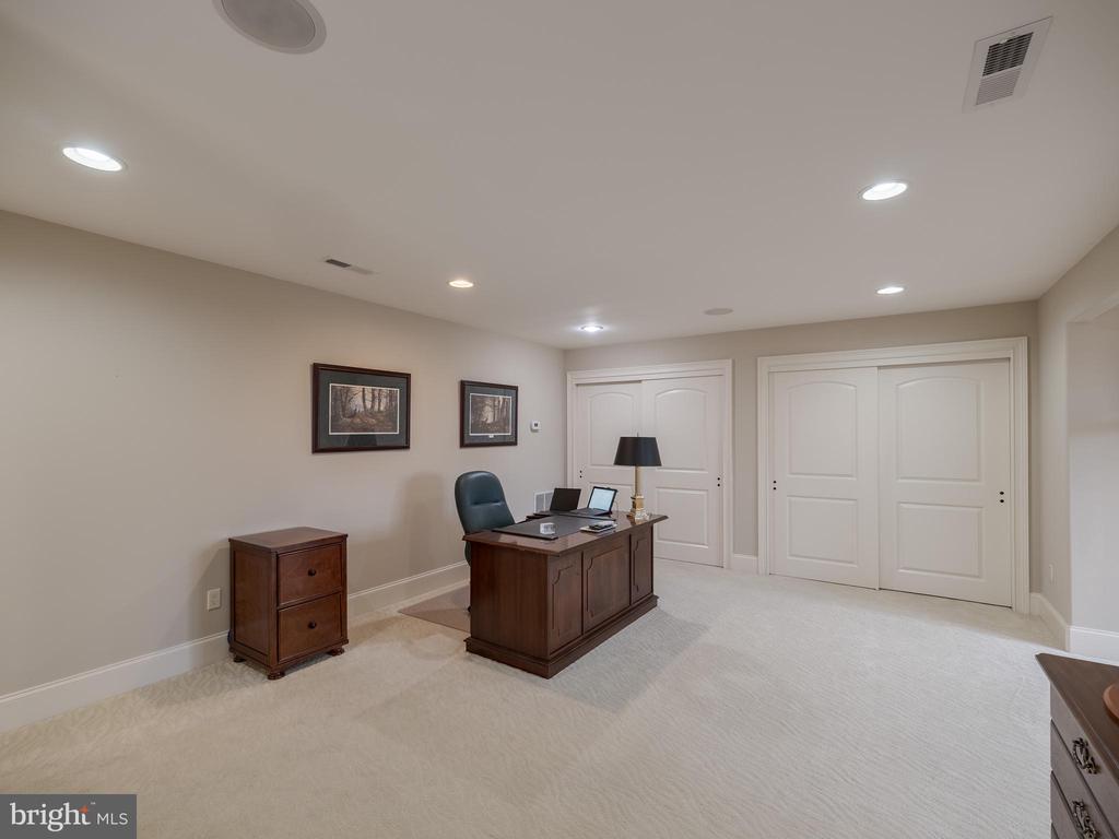 108 ELK COURT