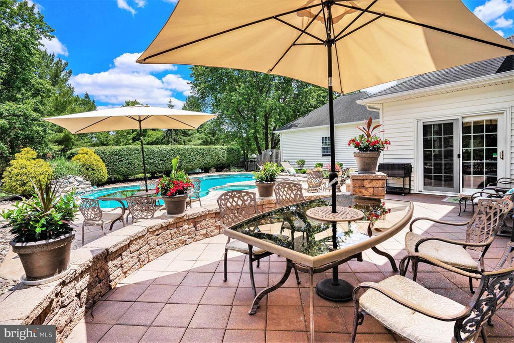 367 GOSLING DRIVE