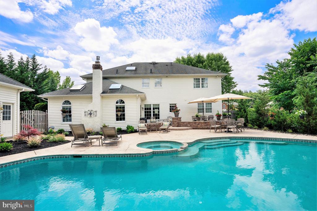 367 GOSLING DRIVE