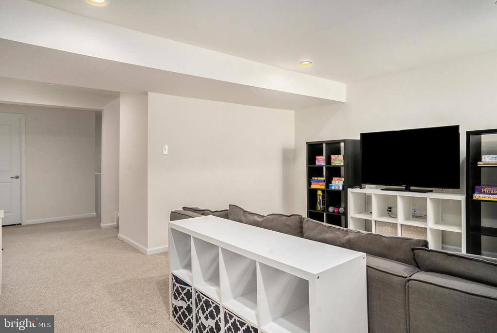 3003 SADDLEWOOD DRIVE
