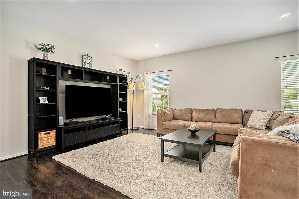 3003 SADDLEWOOD DRIVE