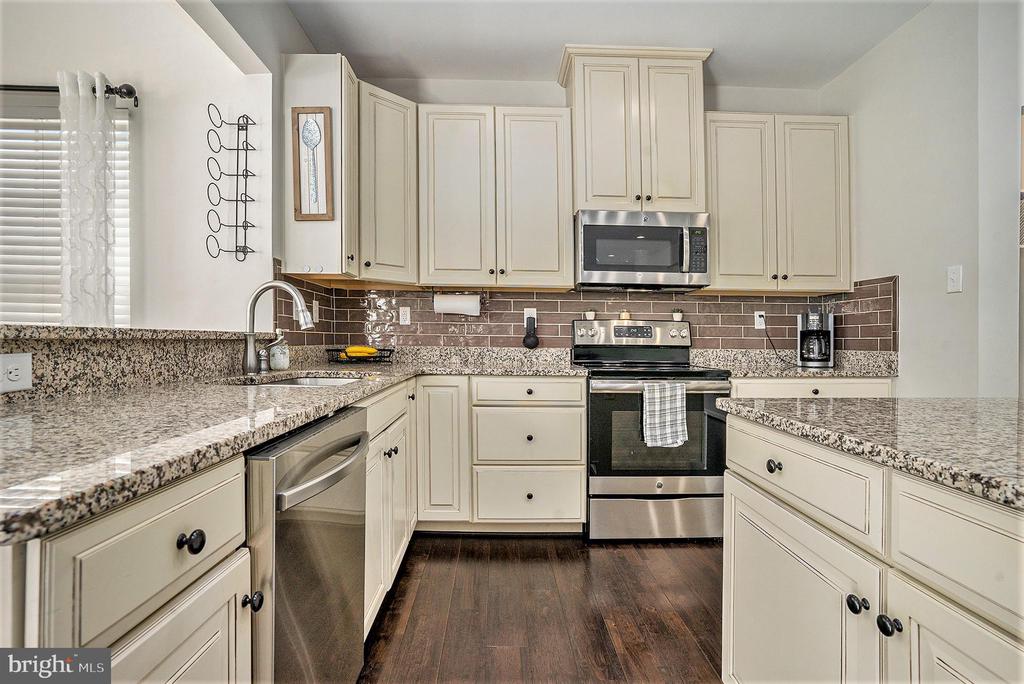 3003 SADDLEWOOD DRIVE