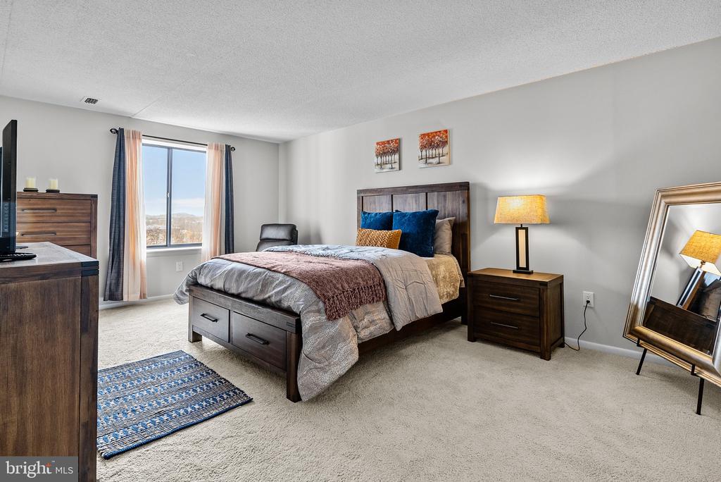 10608 VALLEY FORGE CIRCLE 608