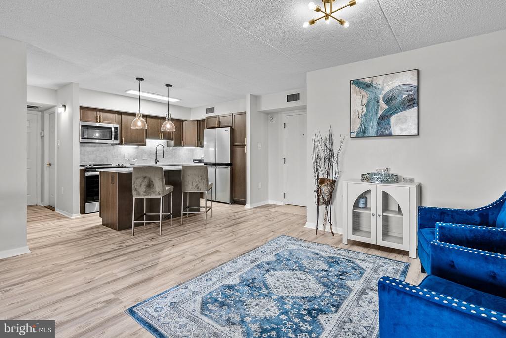 10608 VALLEY FORGE CIRCLE 608