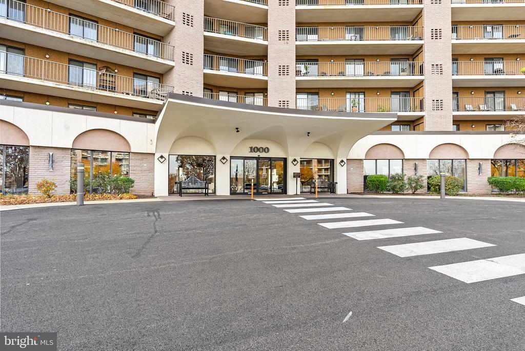 10608 VALLEY FORGE CIRCLE 608