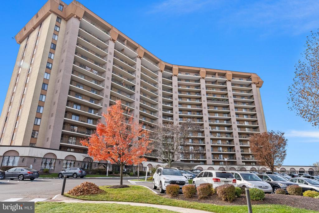 10608 VALLEY FORGE CIRCLE 608