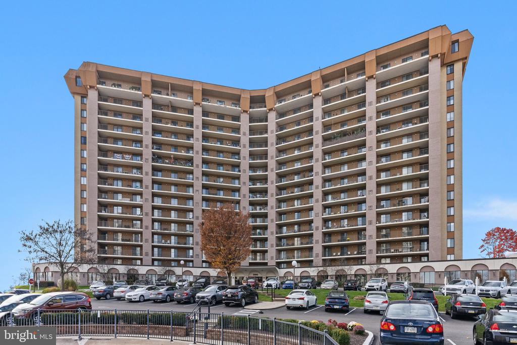 10608 VALLEY FORGE CIRCLE 608