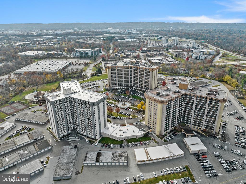 10608 VALLEY FORGE CIRCLE 608