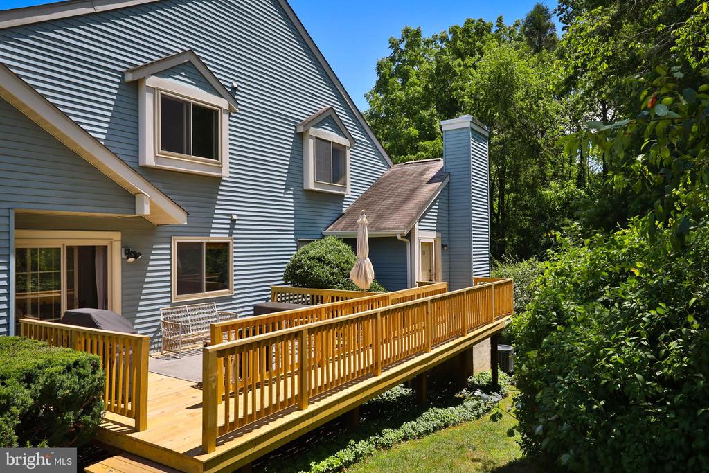 403 BROWN BRIAR CIRCLE