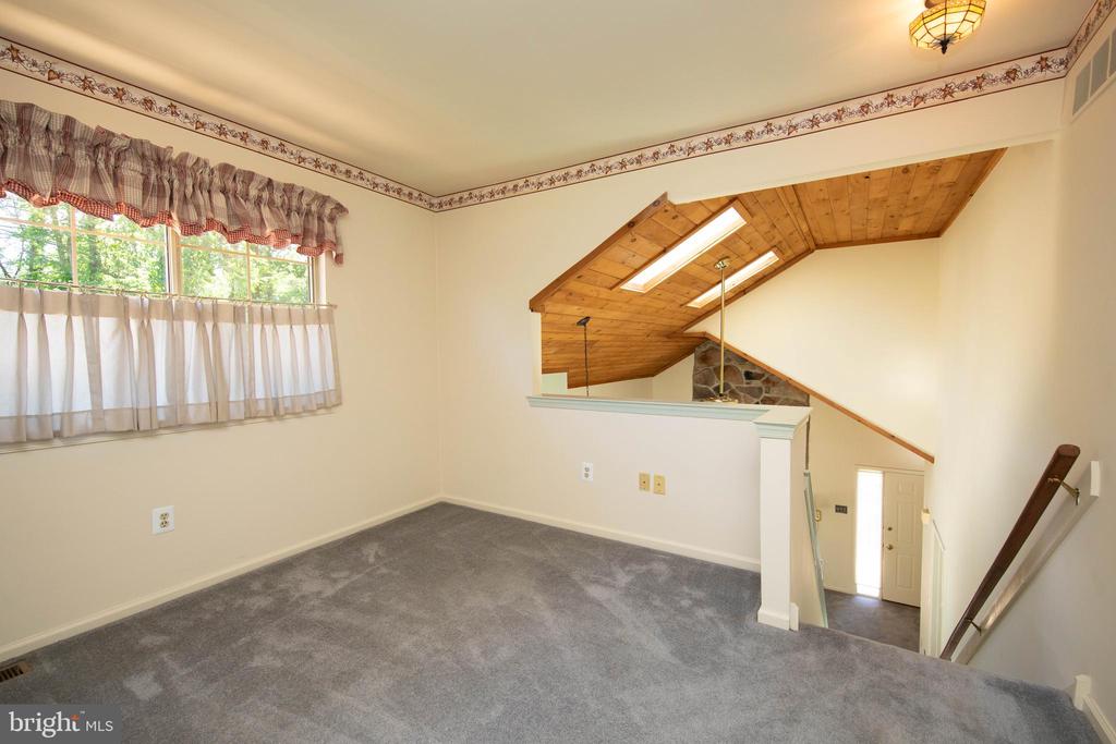 403 BROWN BRIAR CIRCLE