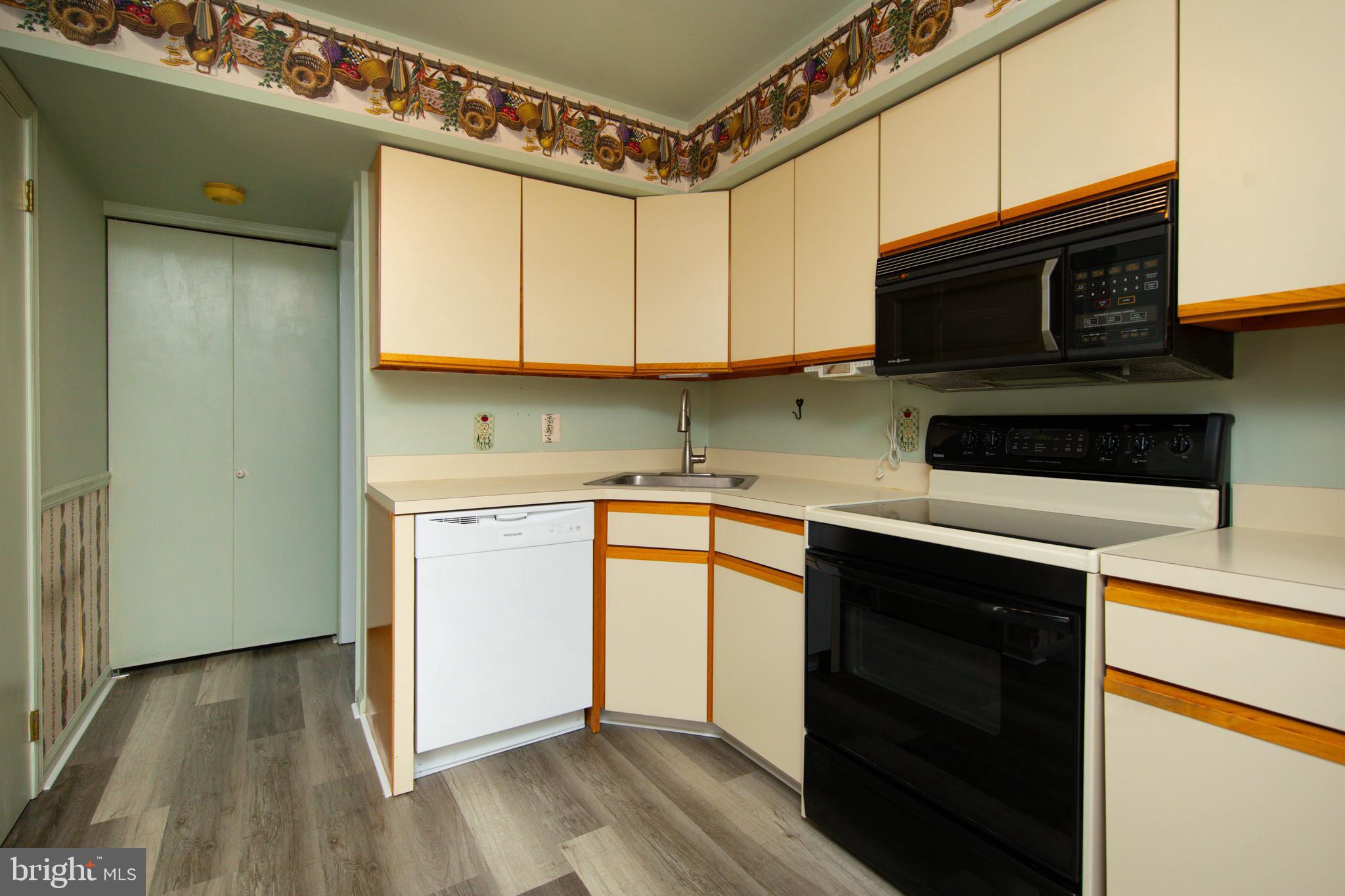 403 BROWN BRIAR CIRCLE