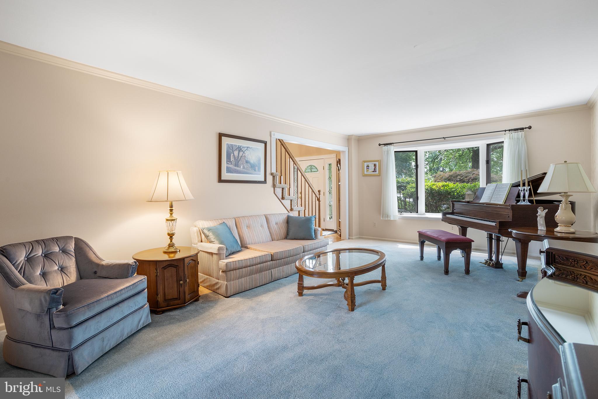 1122 CANTERBURY DRIVE