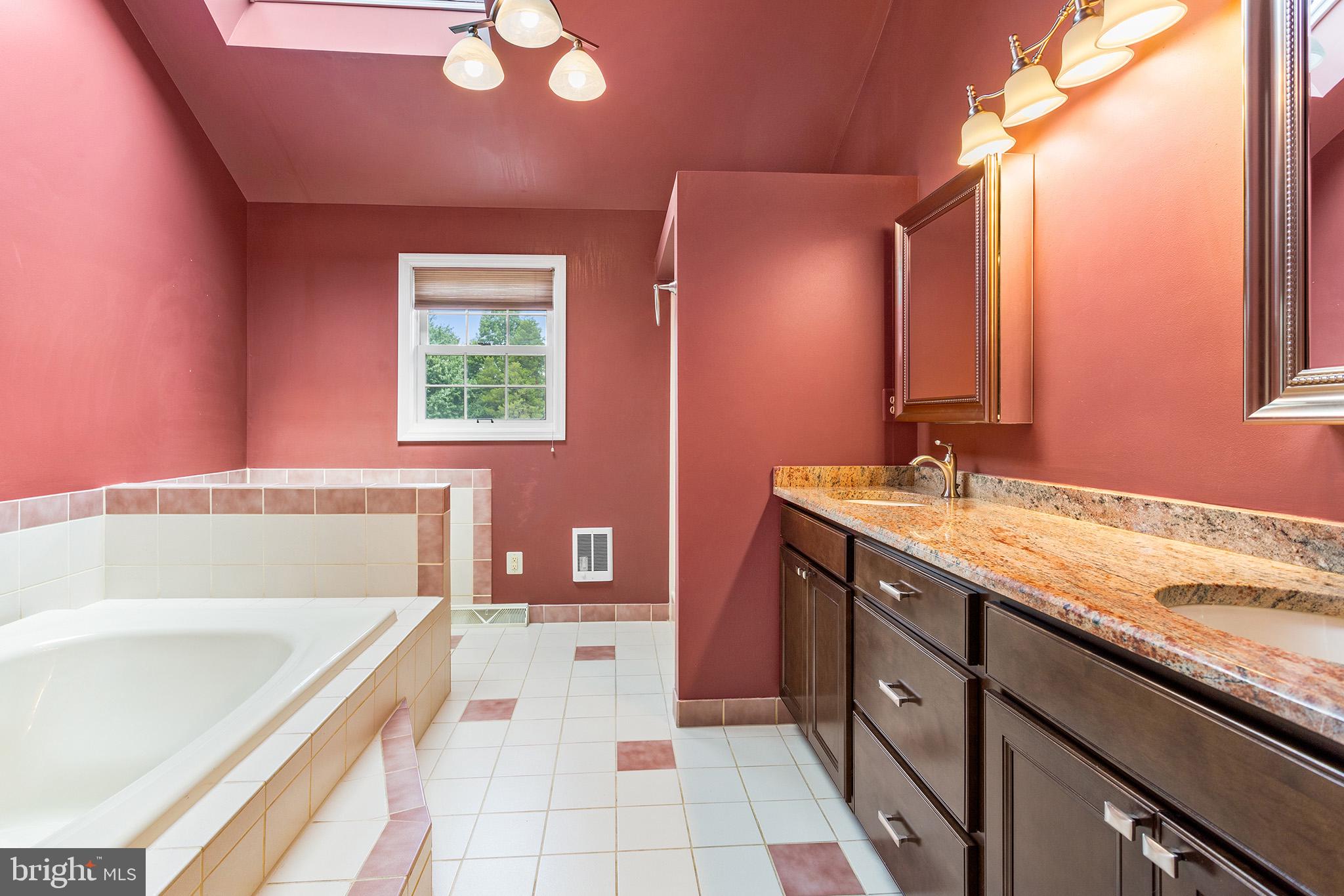 1122 CANTERBURY DRIVE