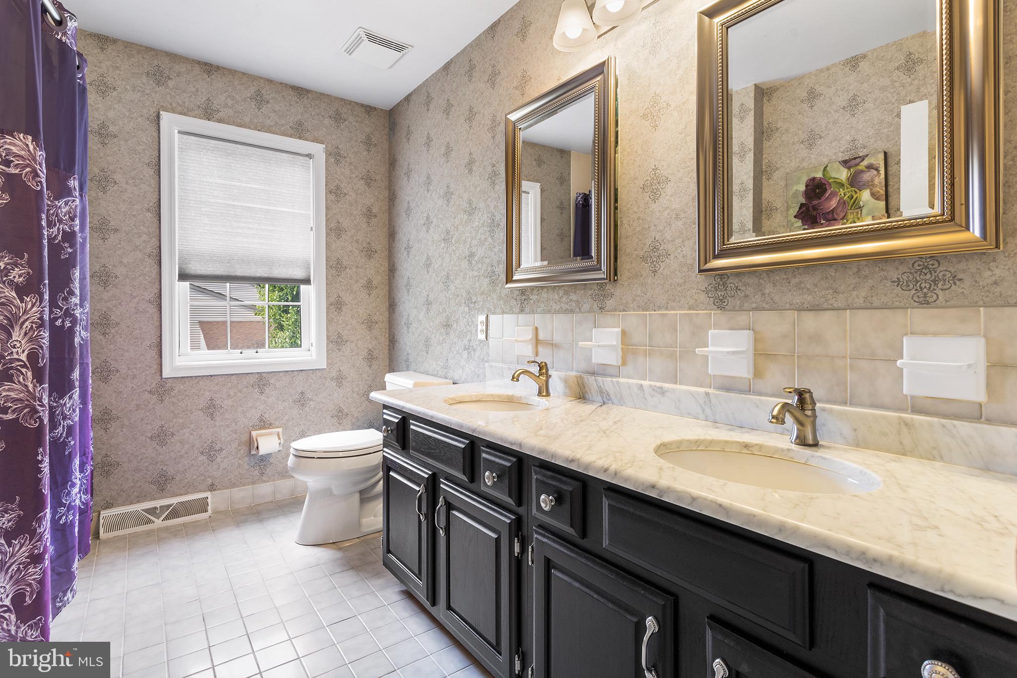 1122 CANTERBURY DRIVE