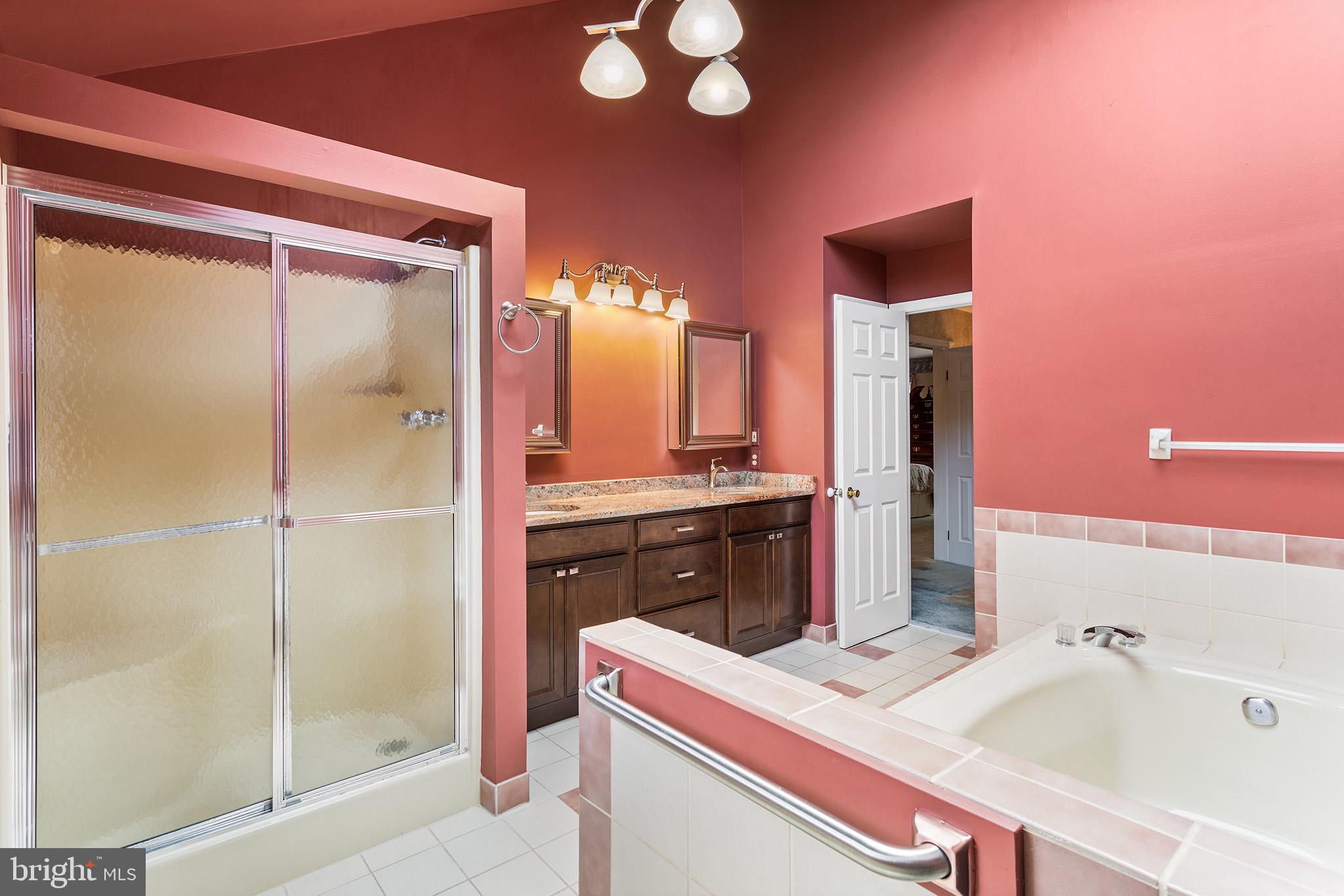 1122 CANTERBURY DRIVE