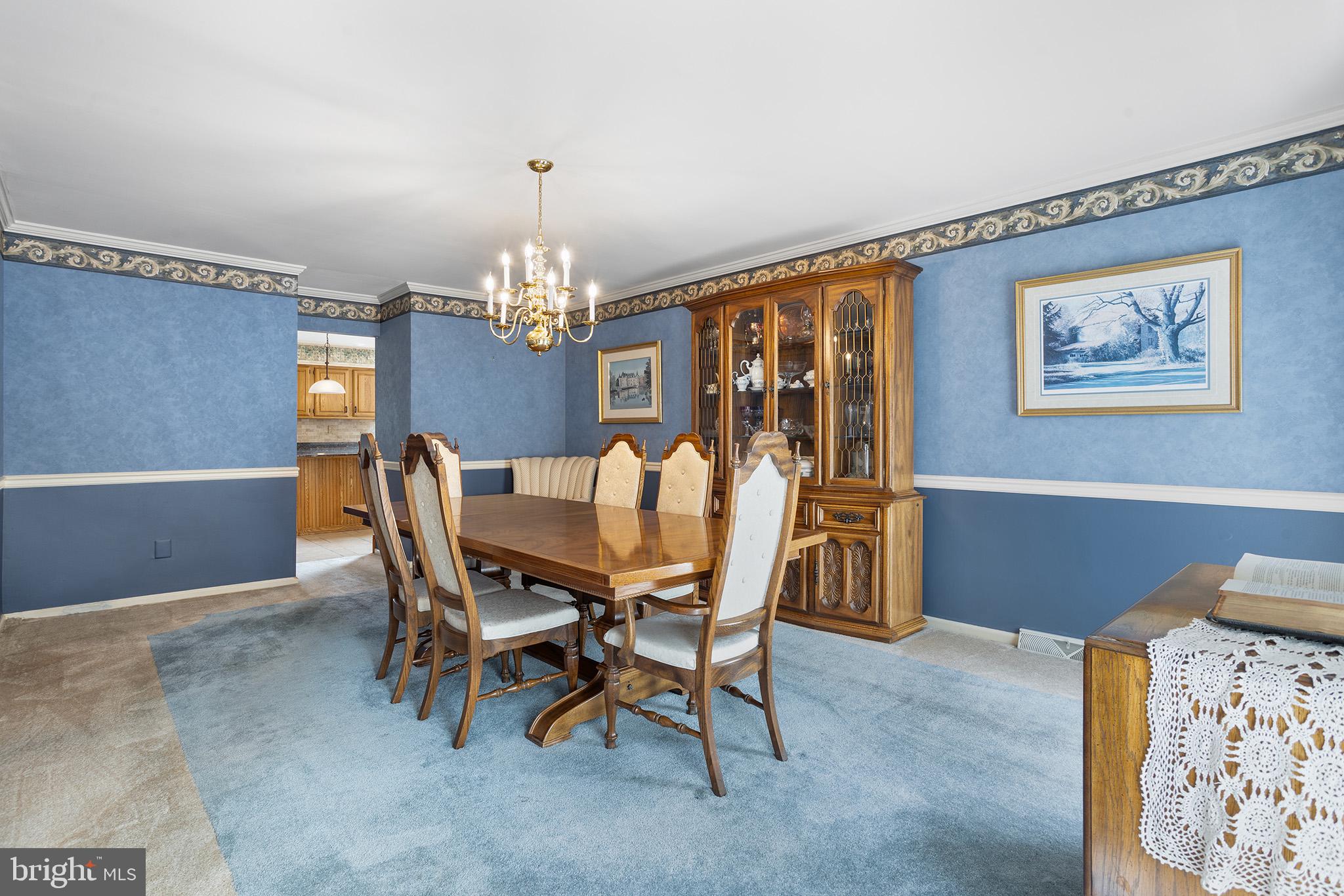 1122 CANTERBURY DRIVE