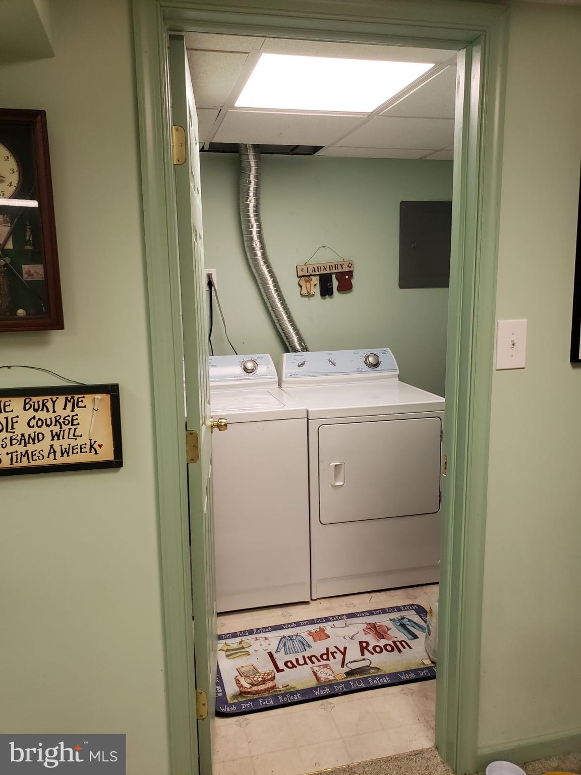 1212 WINDMILL CIRCLE