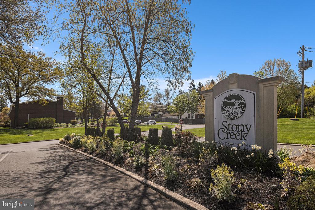 122 STONY WAY 122