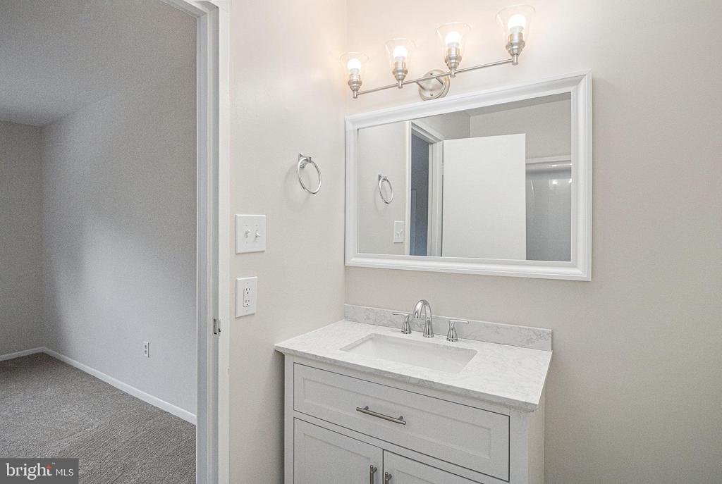 122 STONY WAY 122