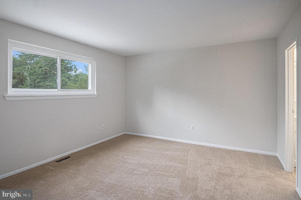 122 STONY WAY 122