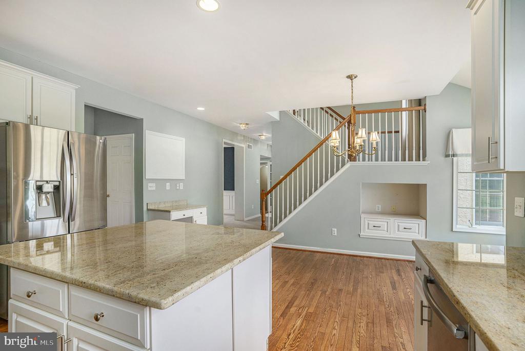 104 SPYGLASS DRIVE