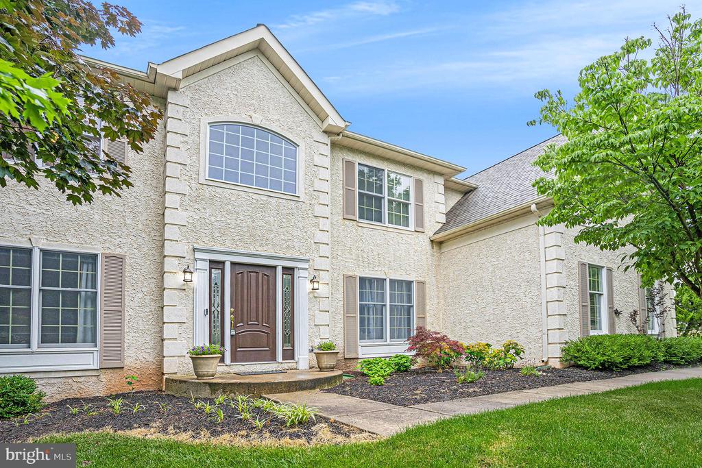 104 SPYGLASS DRIVE