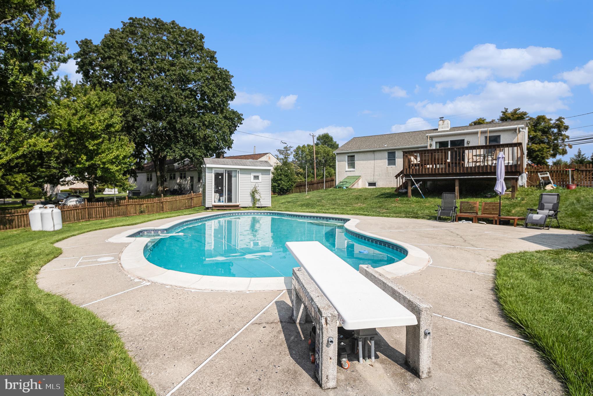 223 N WHITEHALL ROAD