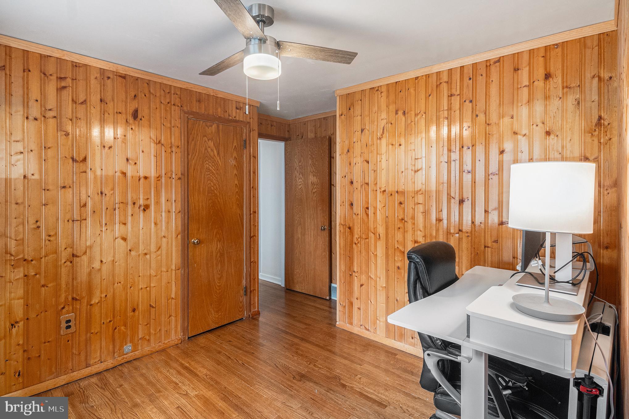 223 N WHITEHALL ROAD