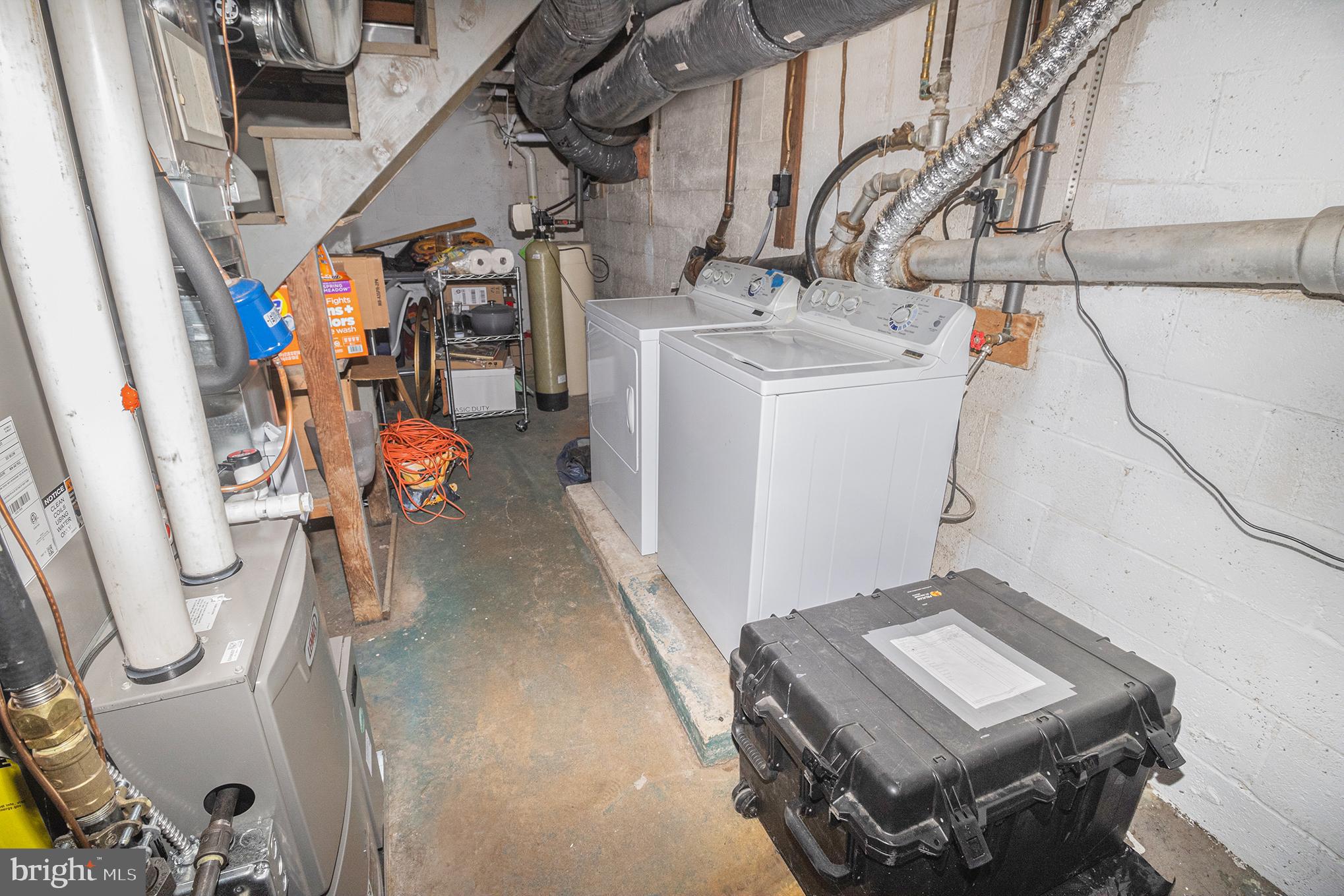 223 N WHITEHALL ROAD