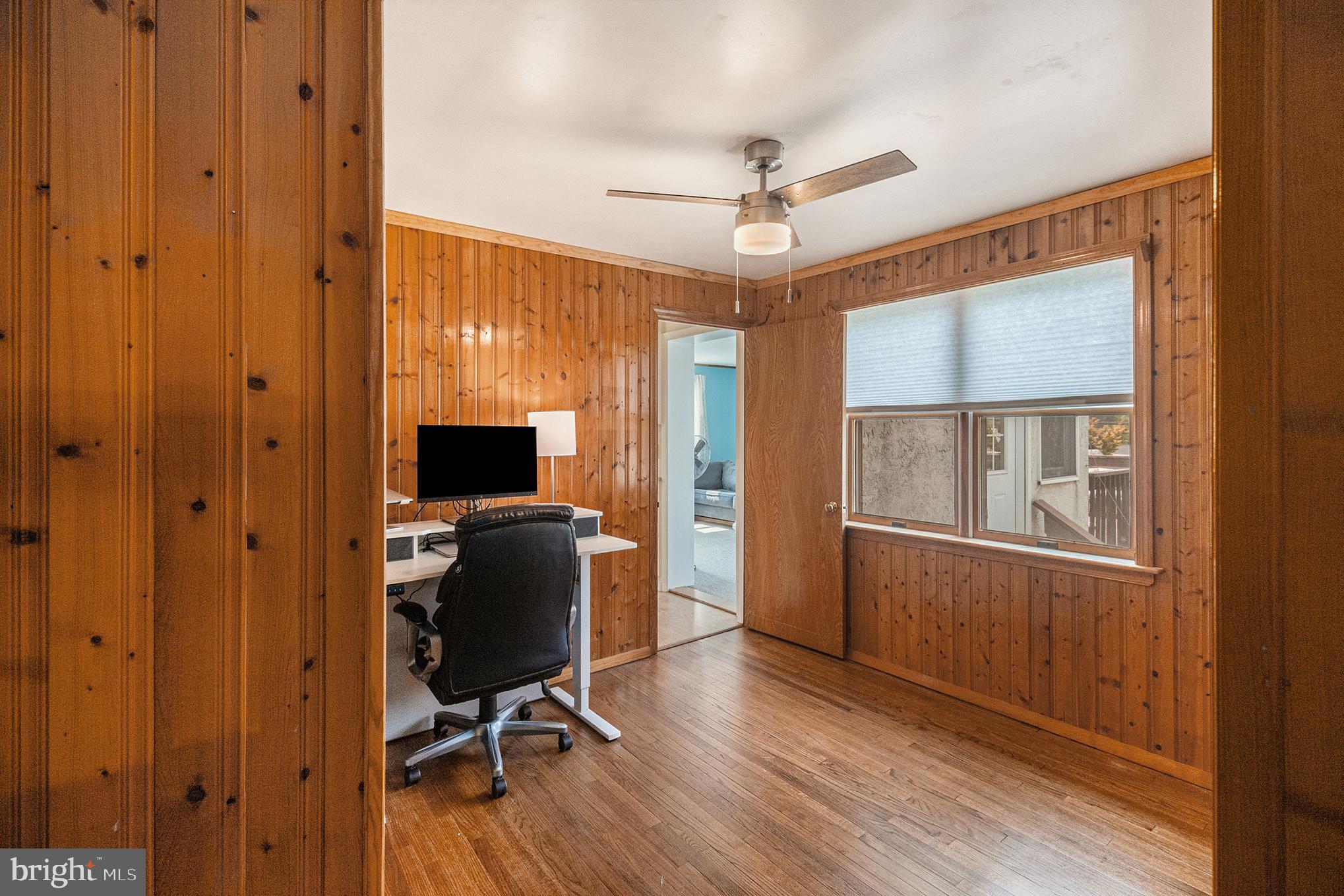 223 N WHITEHALL ROAD