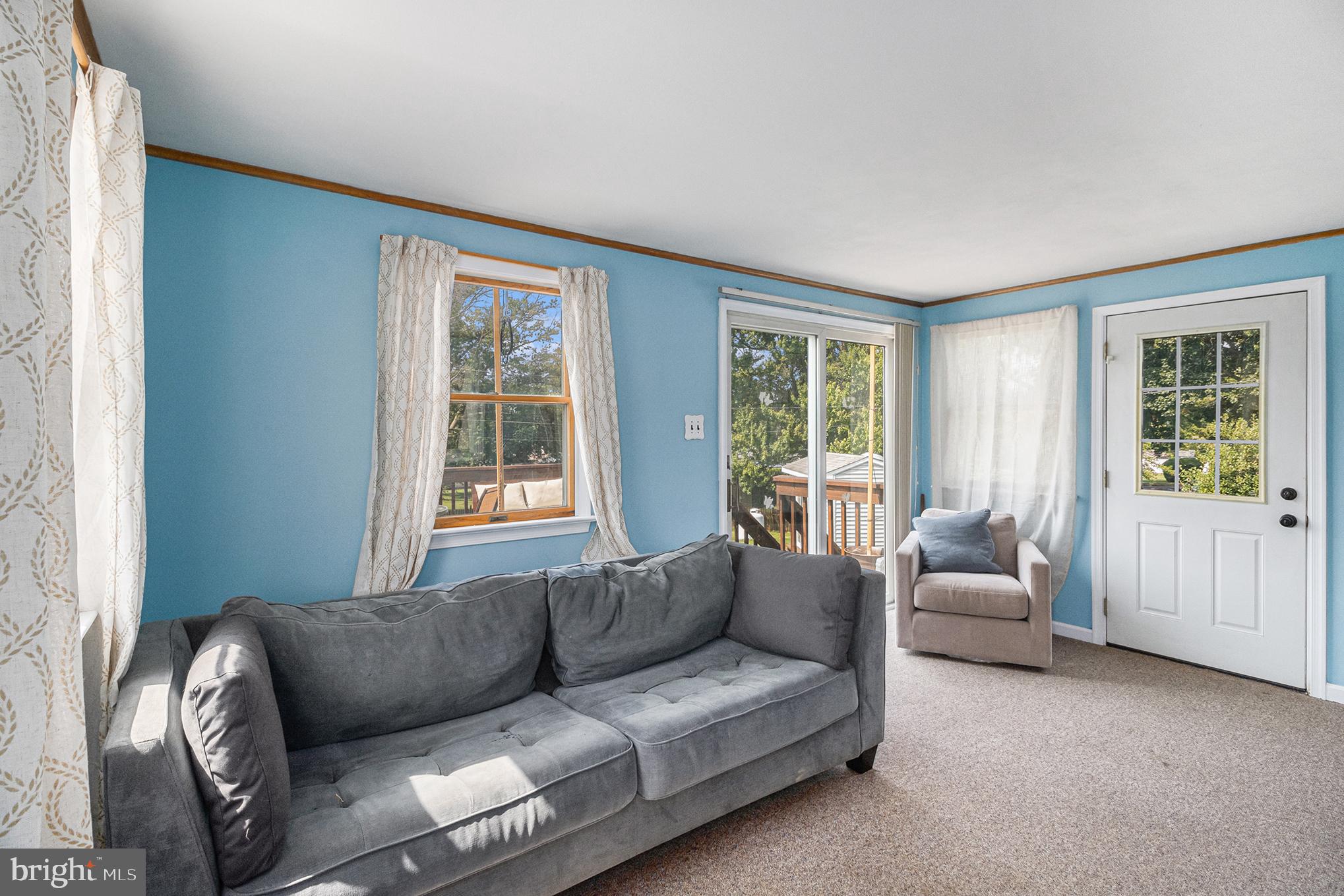 223 N WHITEHALL ROAD