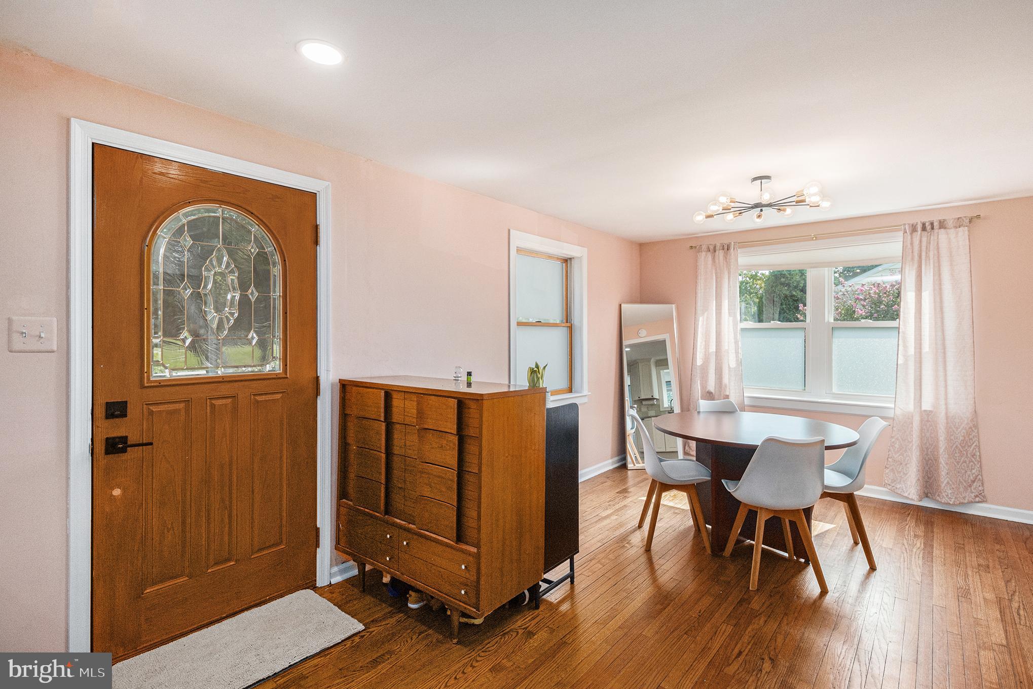 223 N WHITEHALL ROAD