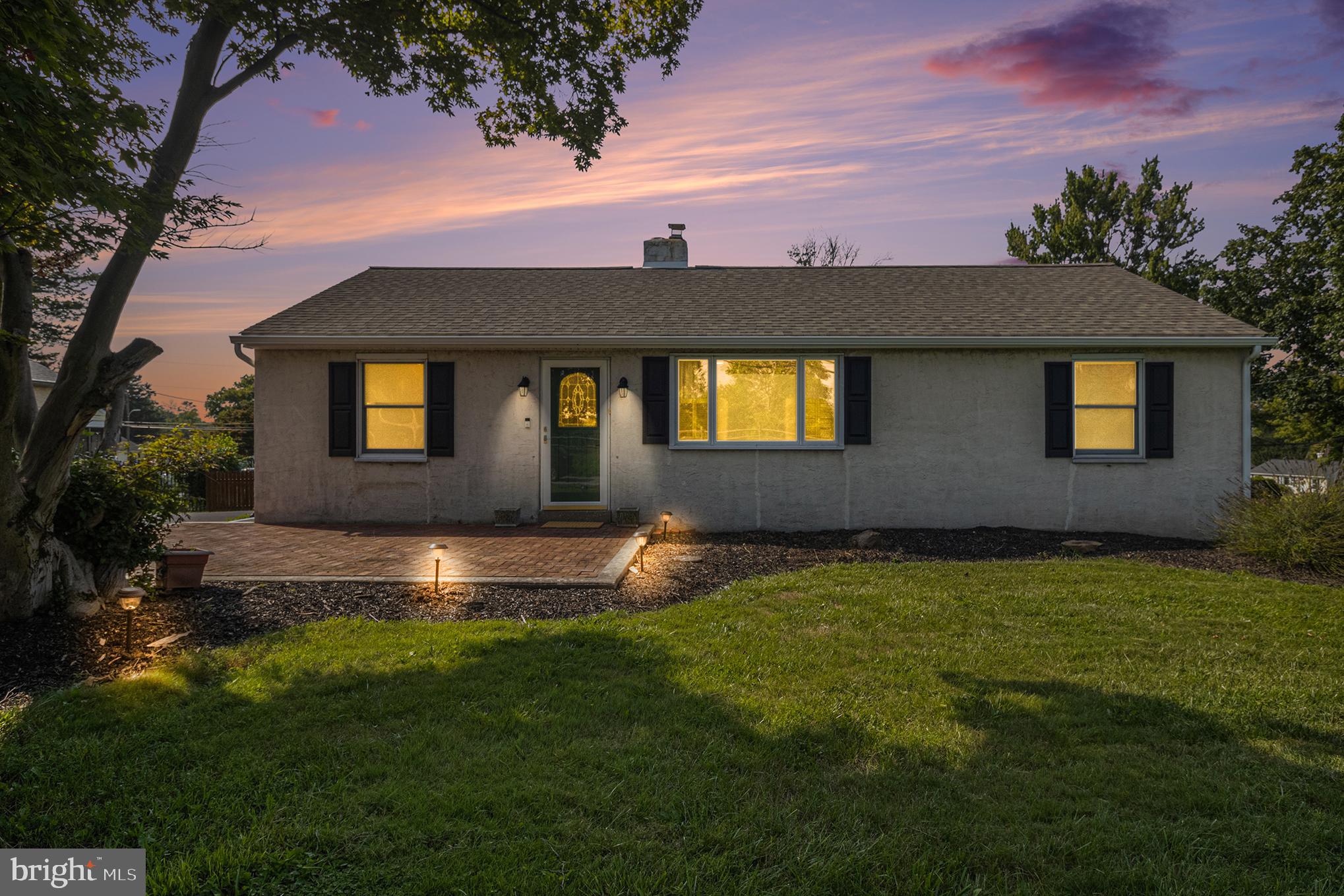 223 N WHITEHALL ROAD