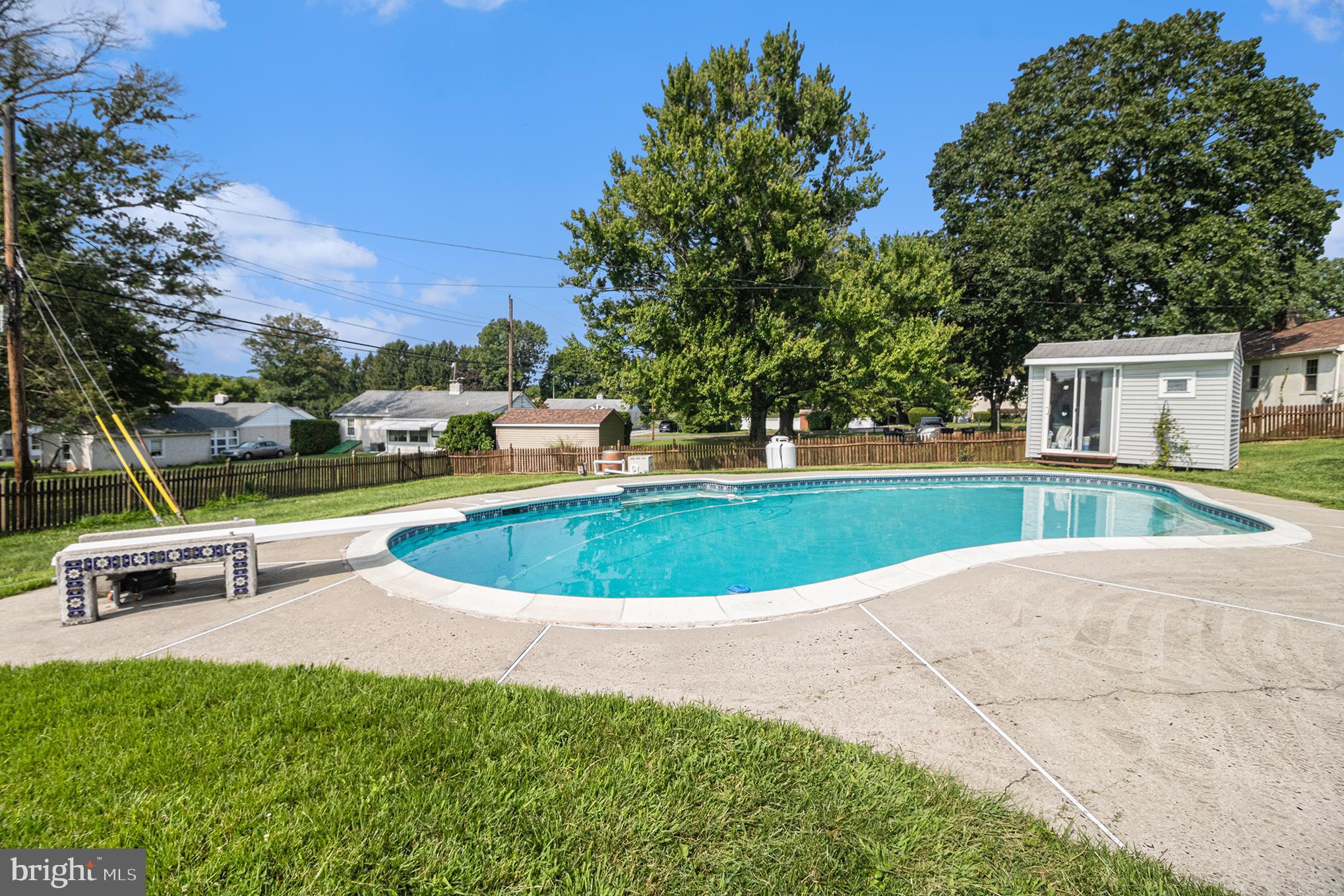 223 N WHITEHALL ROAD