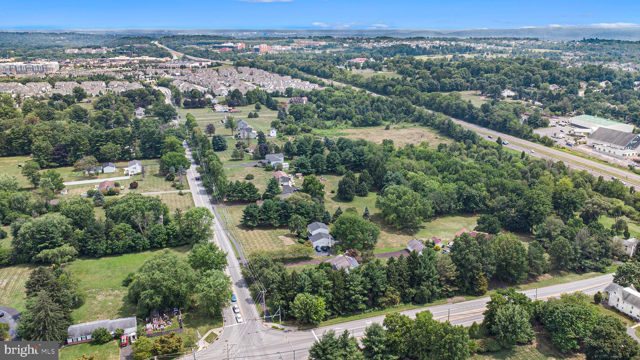 439 S MENNONITE ROAD