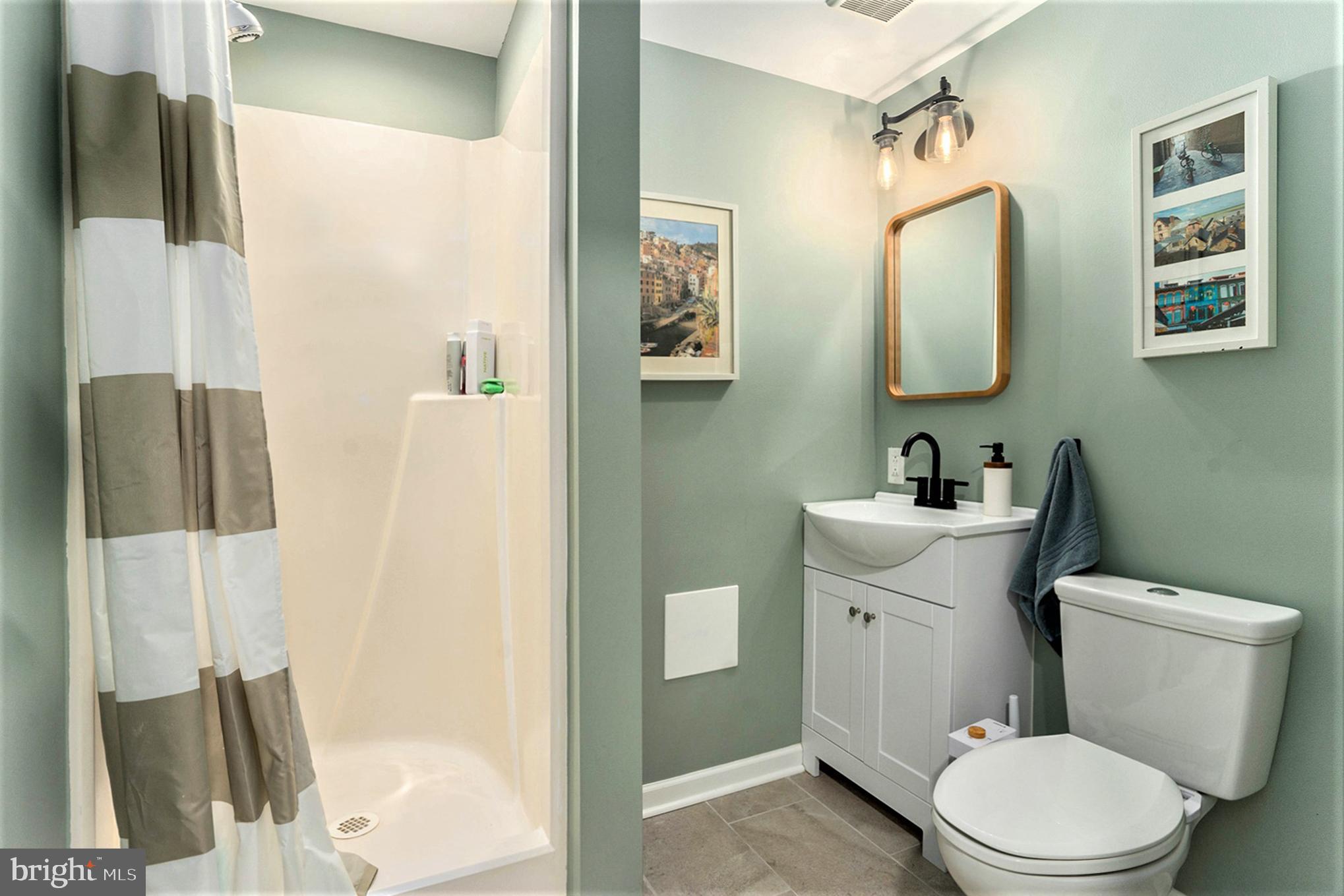 439 S MENNONITE ROAD